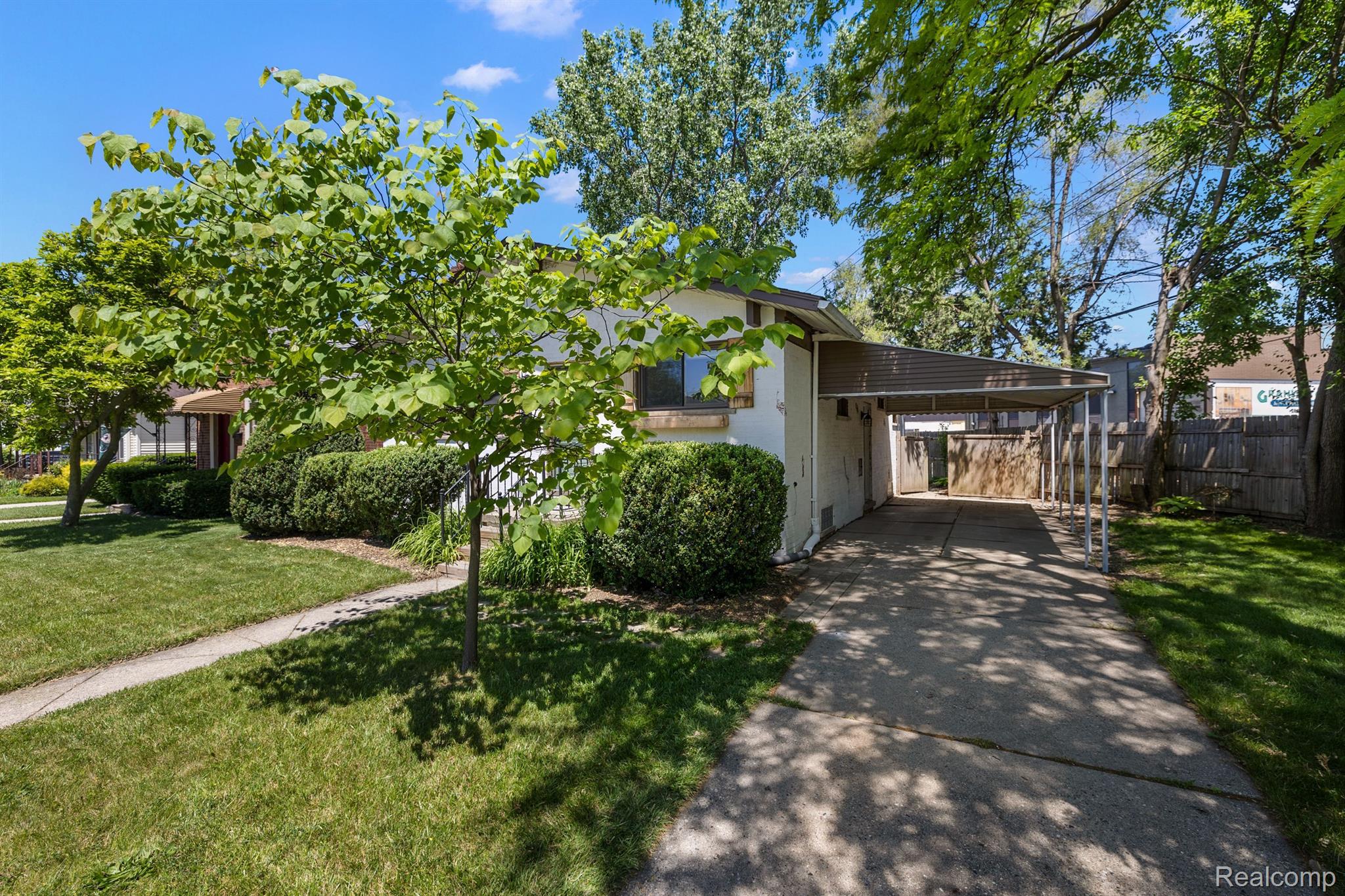 780 CAMBRIDGE Road
