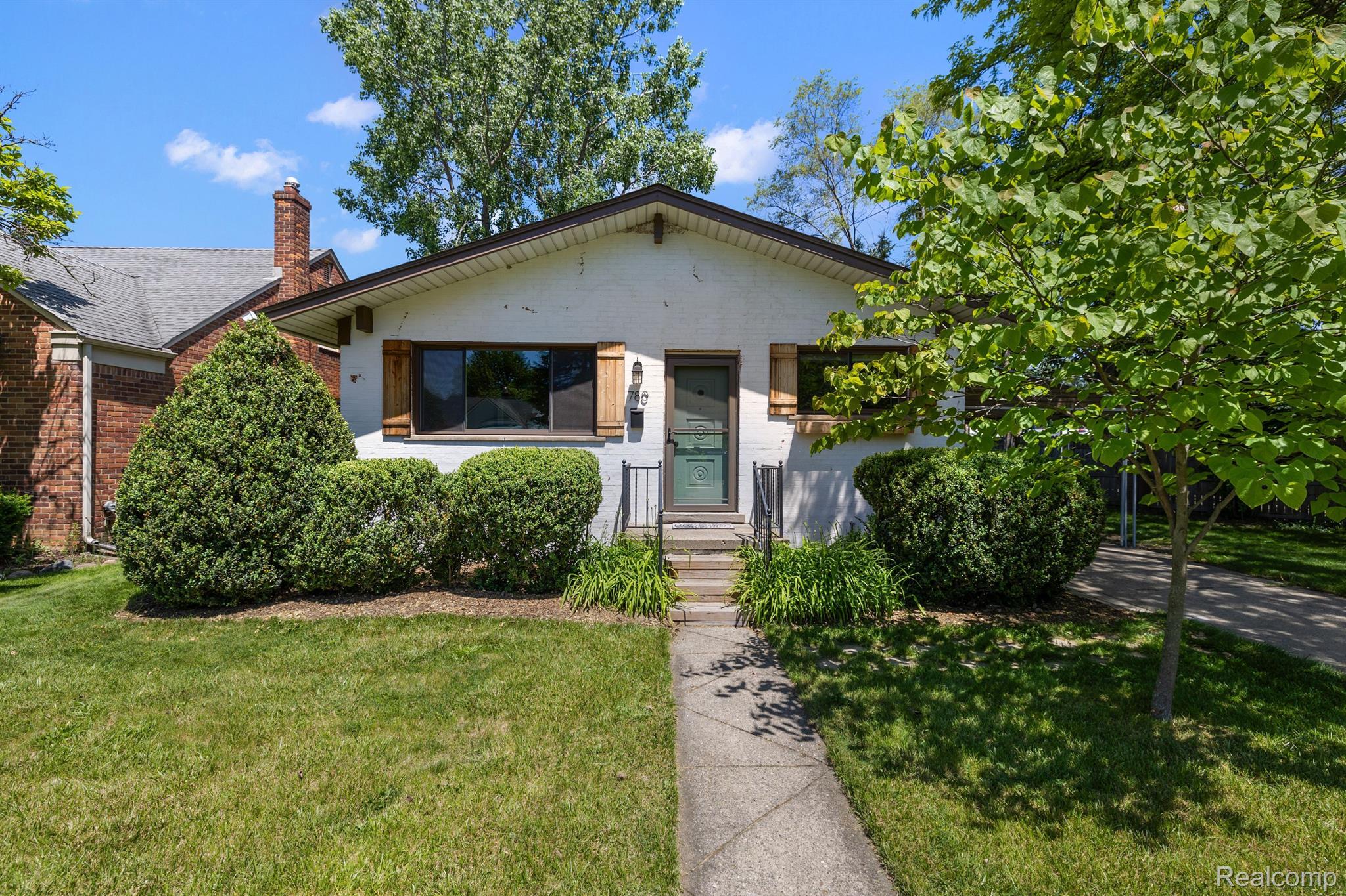 780 CAMBRIDGE Road
