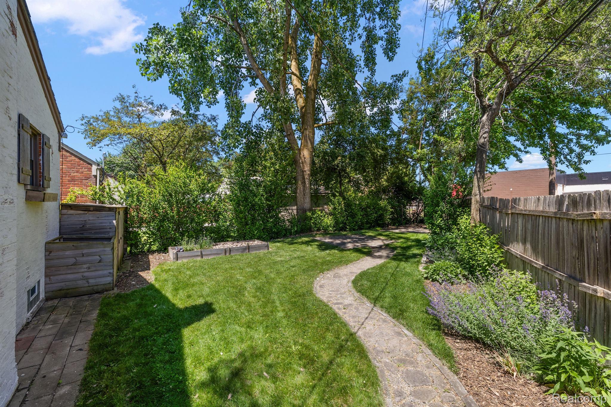 780 CAMBRIDGE Road