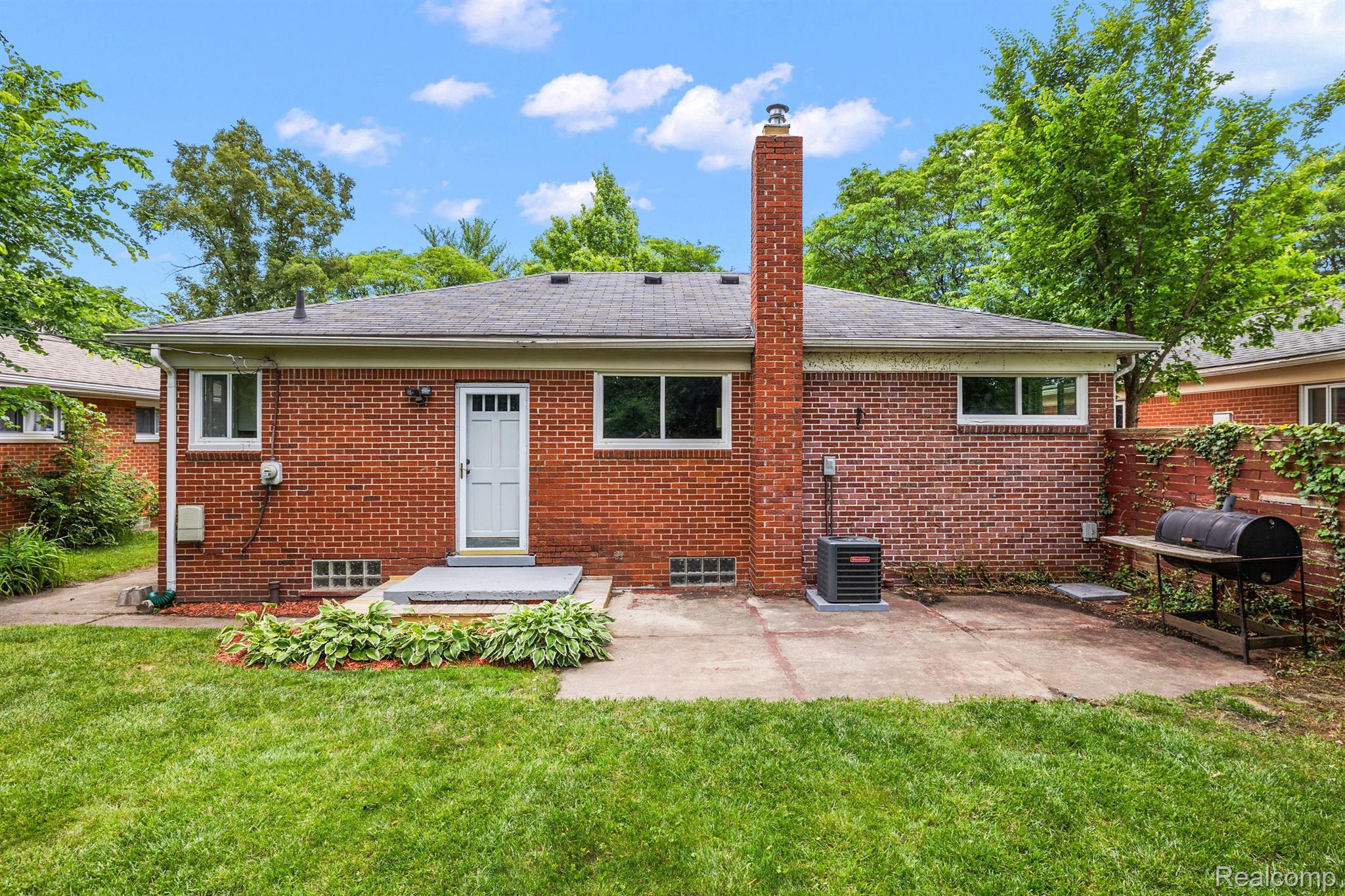 24301 SCOTIA Road