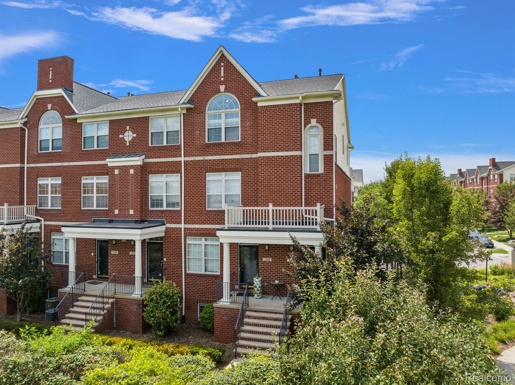 1474 DEVON Lane