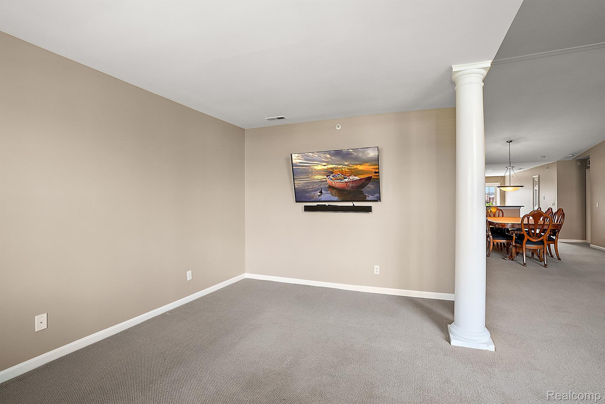 1474 DEVON Lane