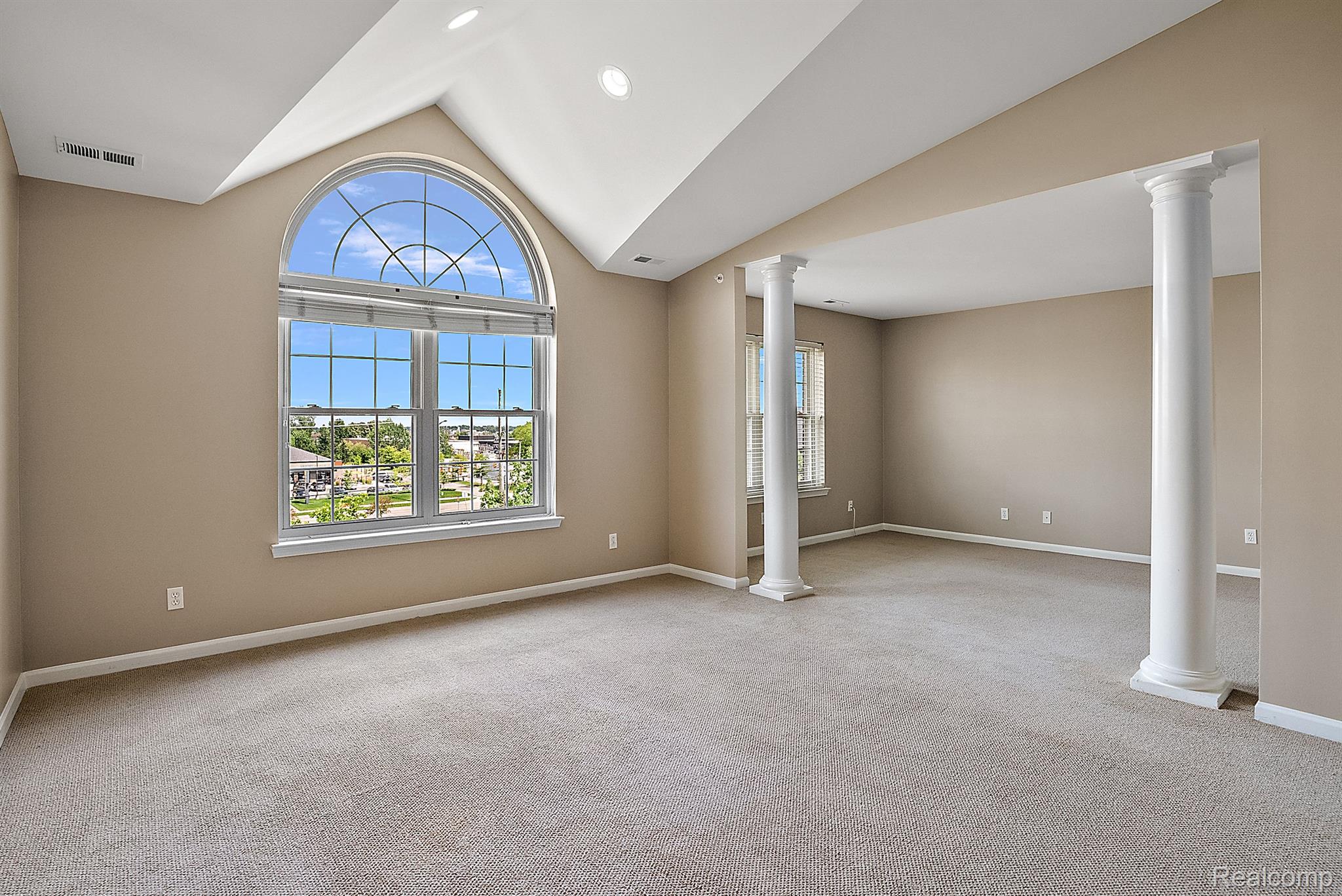 1474 DEVON Lane