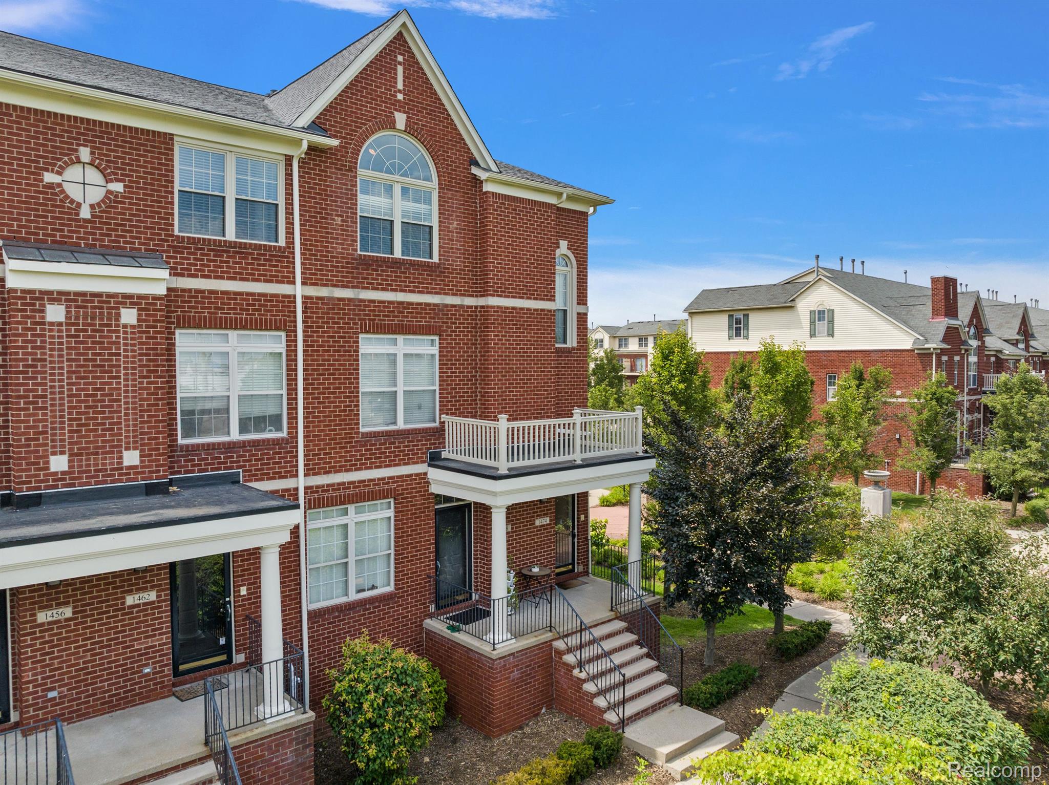 1474 DEVON Lane