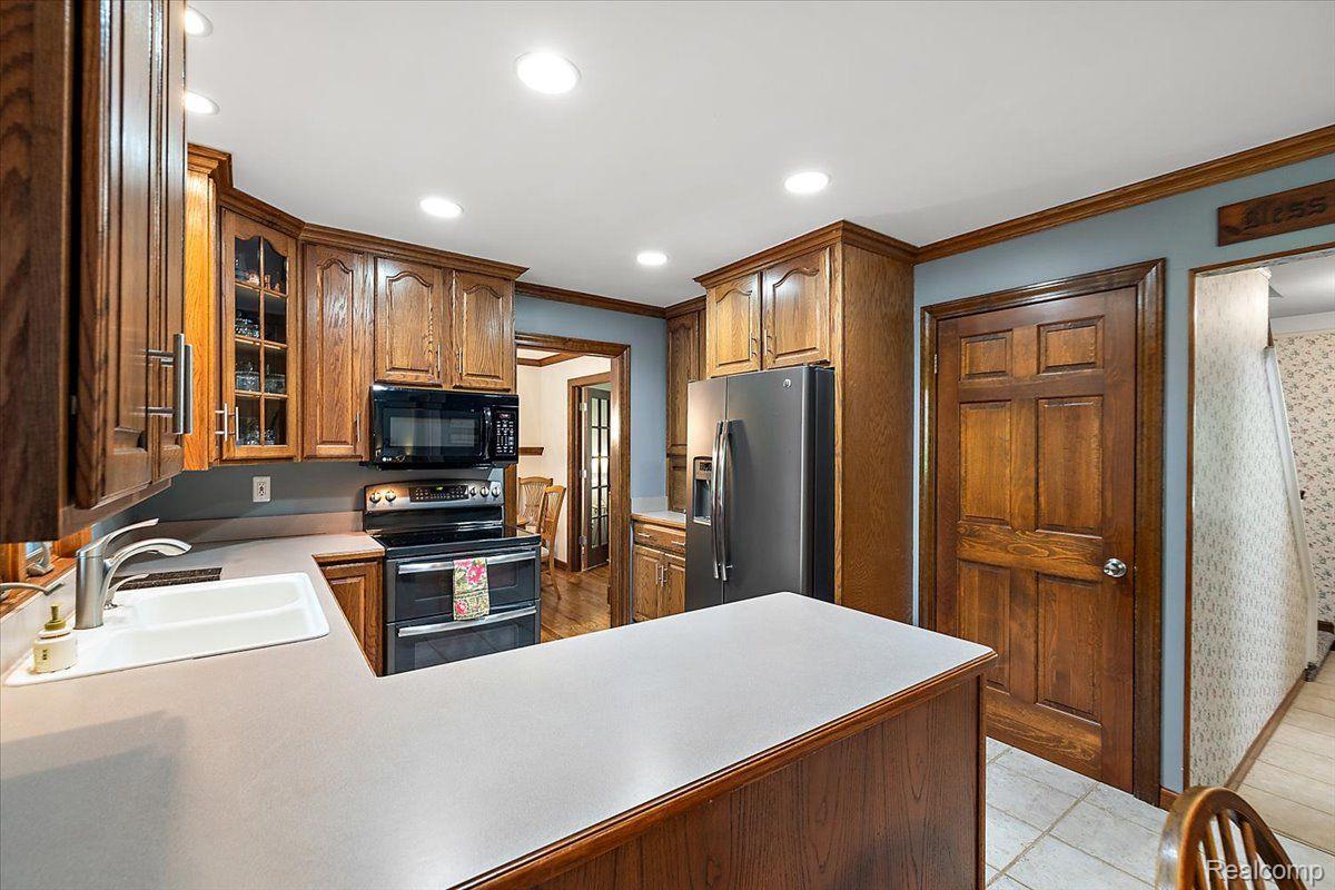 8320 ALLEN Road