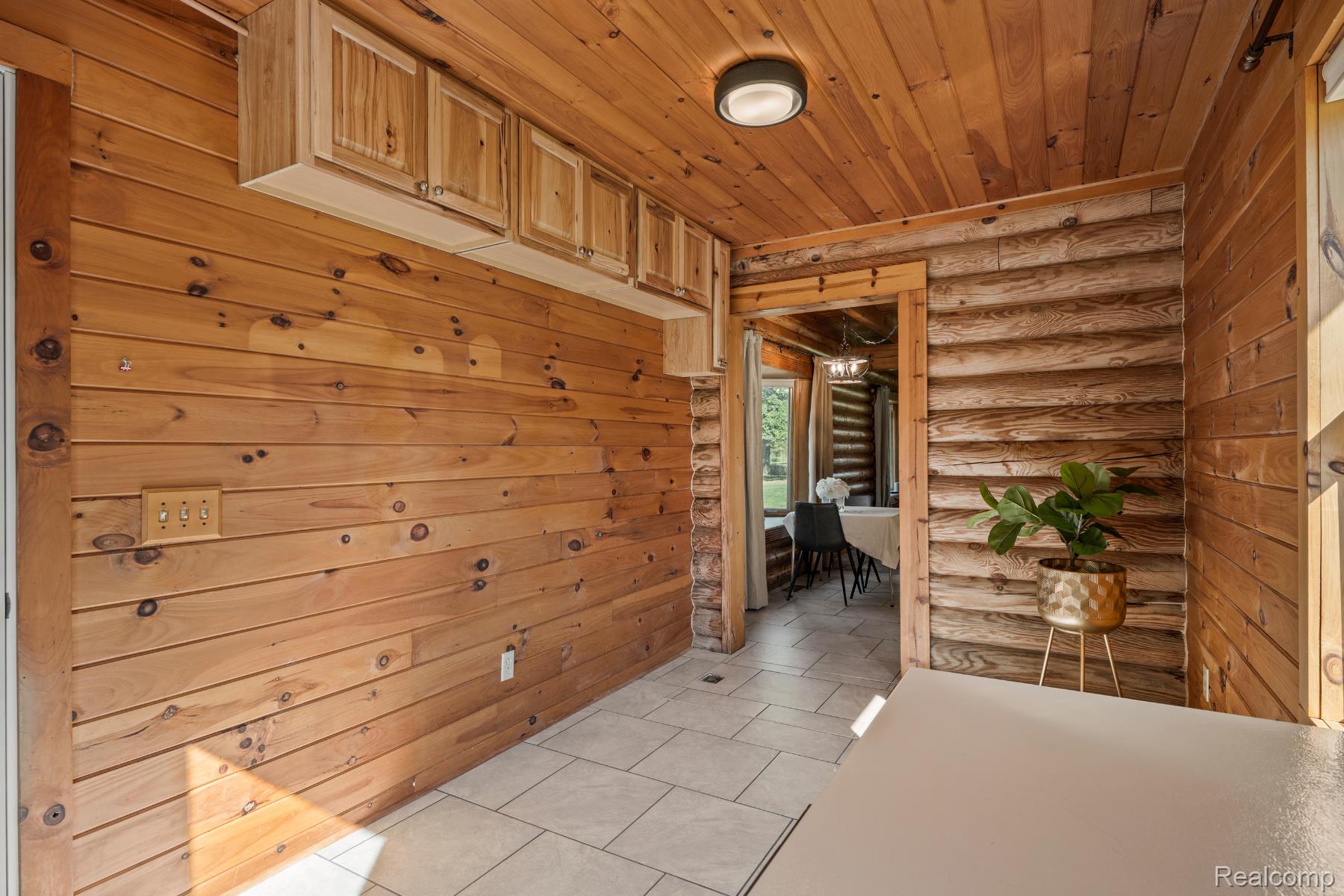 3131 W SCHAFER Road