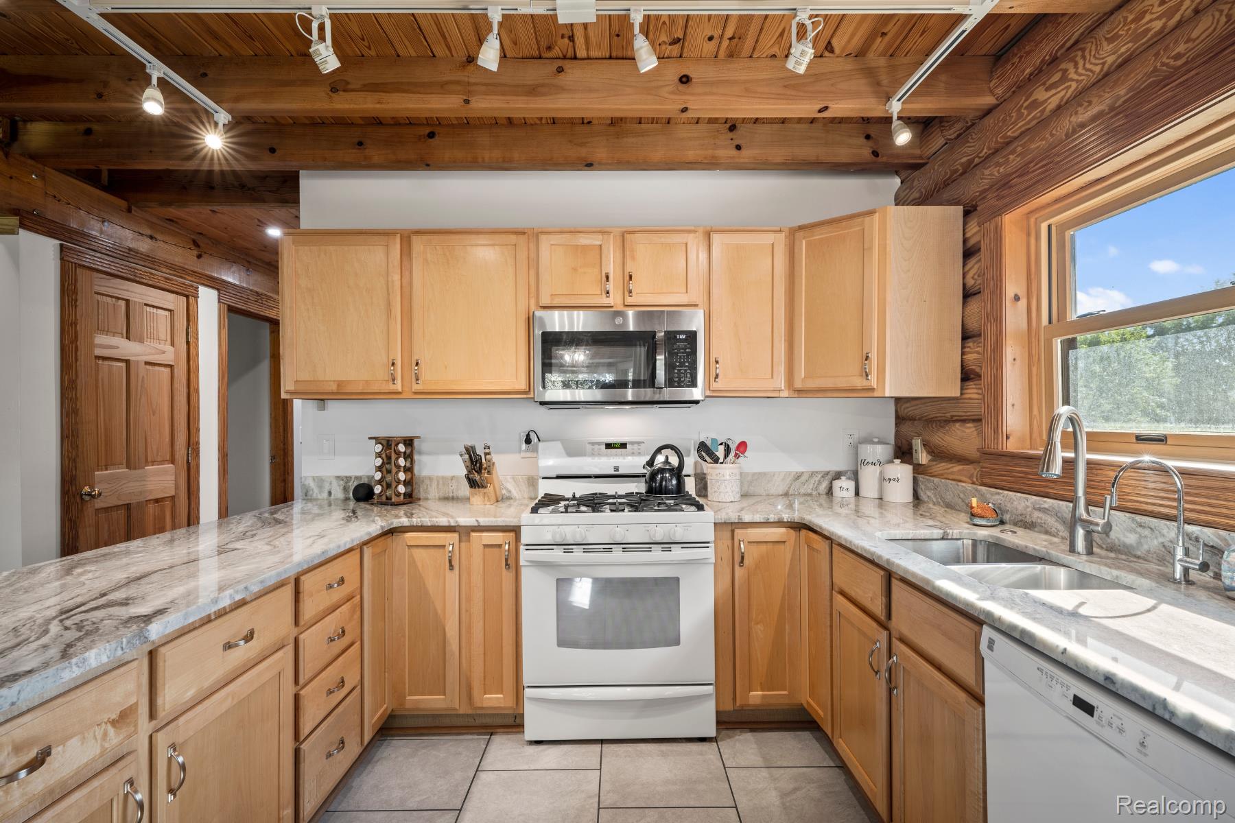 3131 W SCHAFER Road