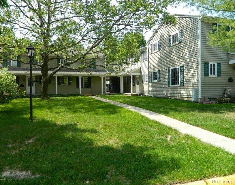 1712 PEPPERTREE Lane 38