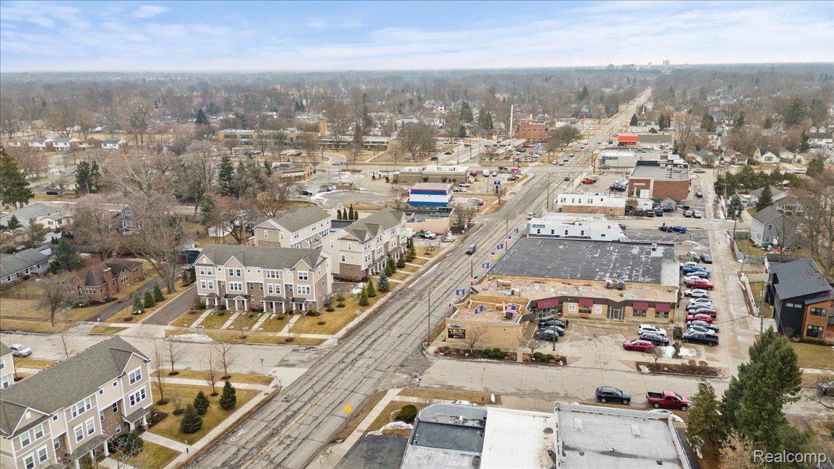 504 MIDLAND Boulevard