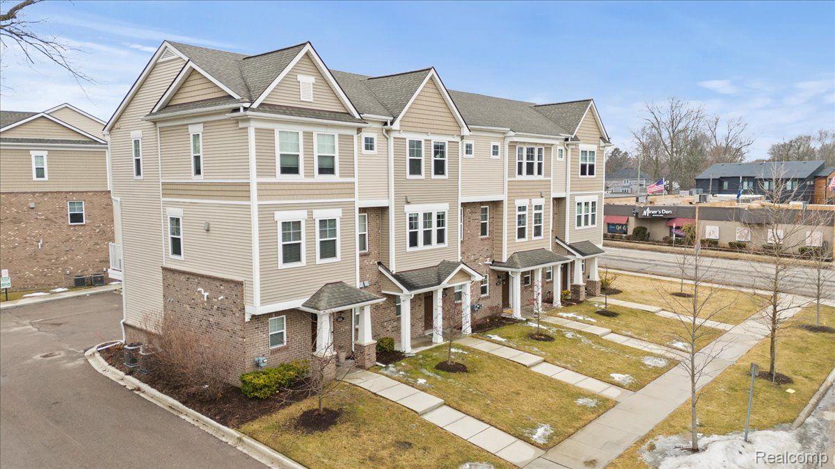 504 MIDLAND Boulevard