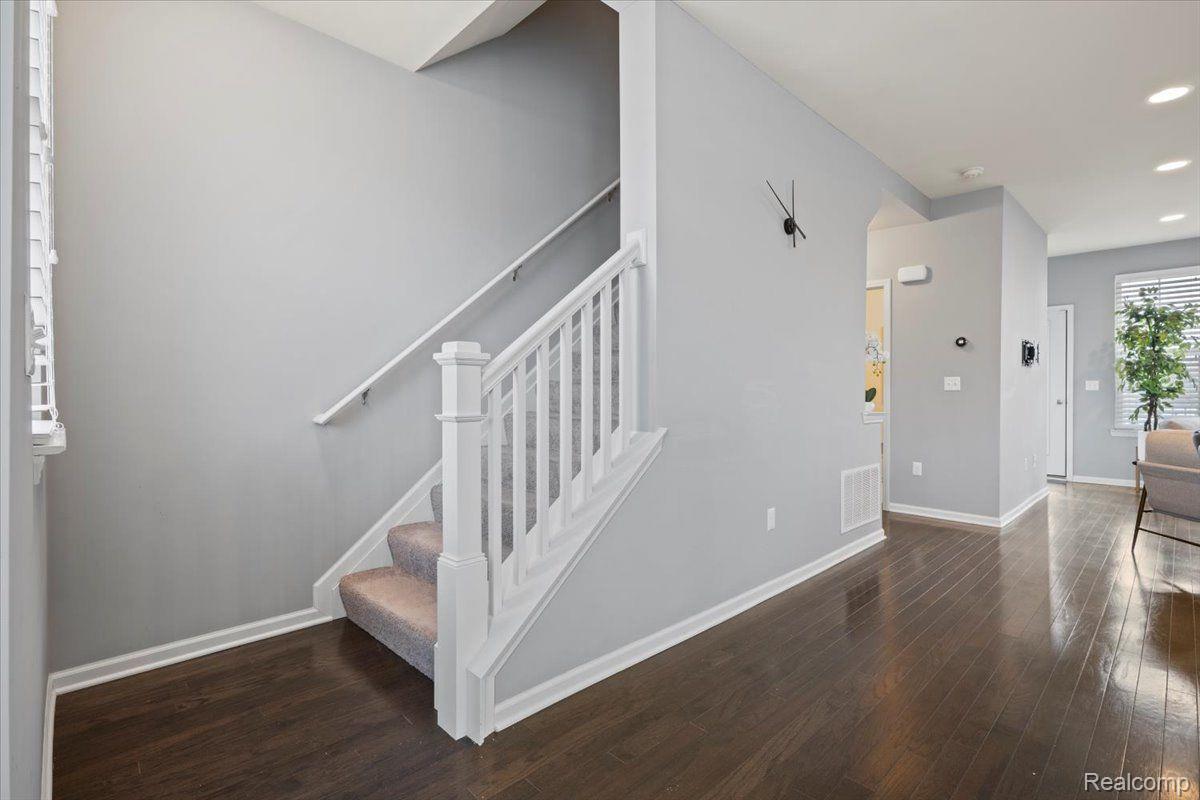 504 MIDLAND Boulevard