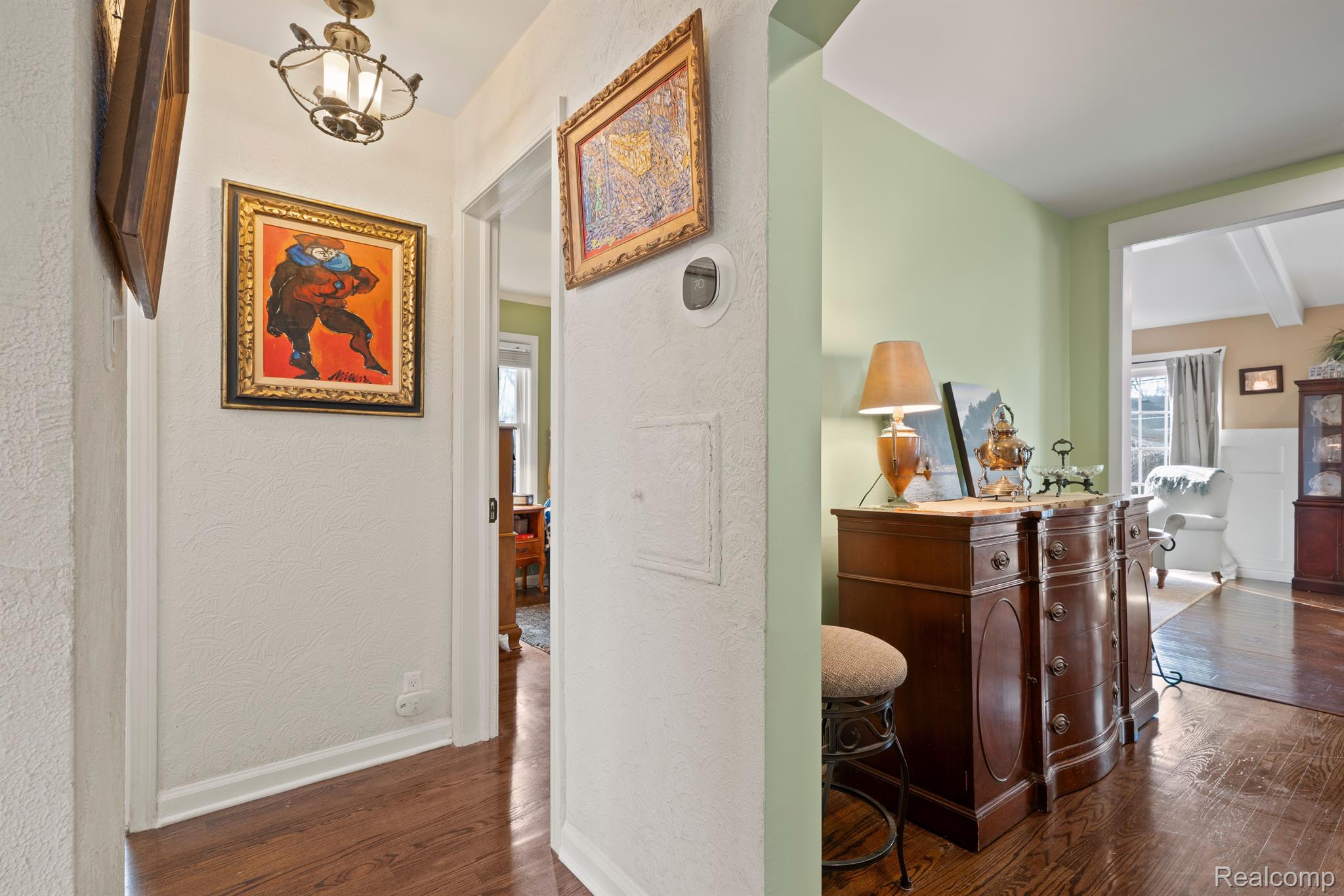 917 CEDARHILL Drive