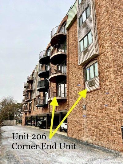 35300 WOODWARD Avenue 206
