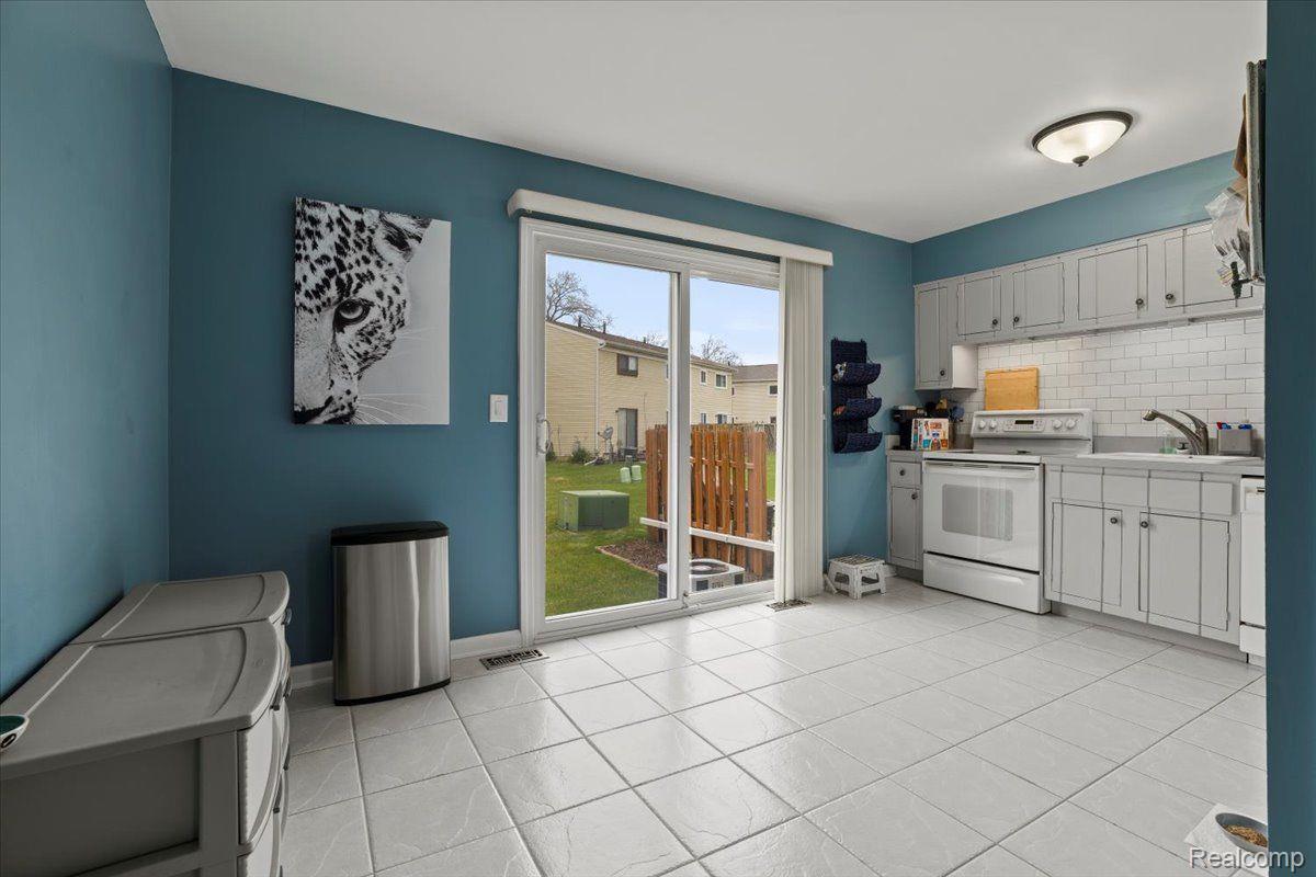 29135 E BRITTANY