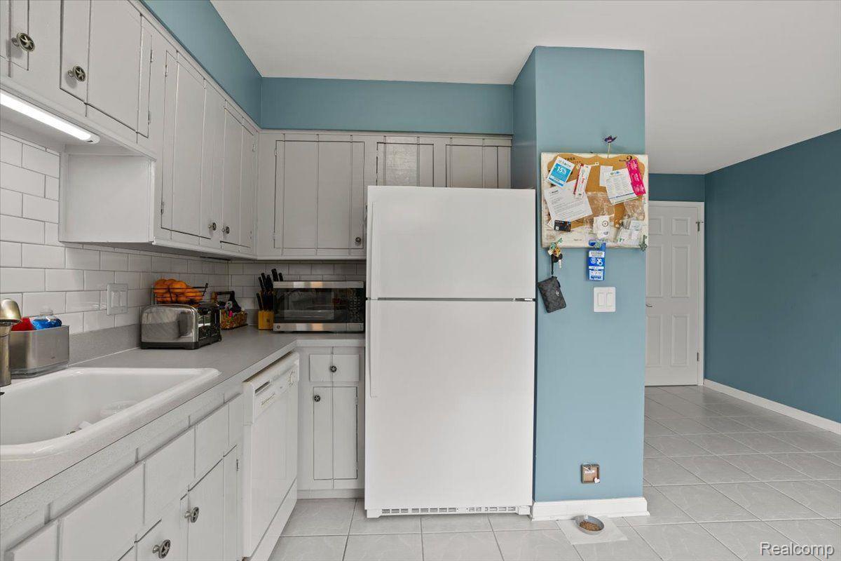 29135 E BRITTANY