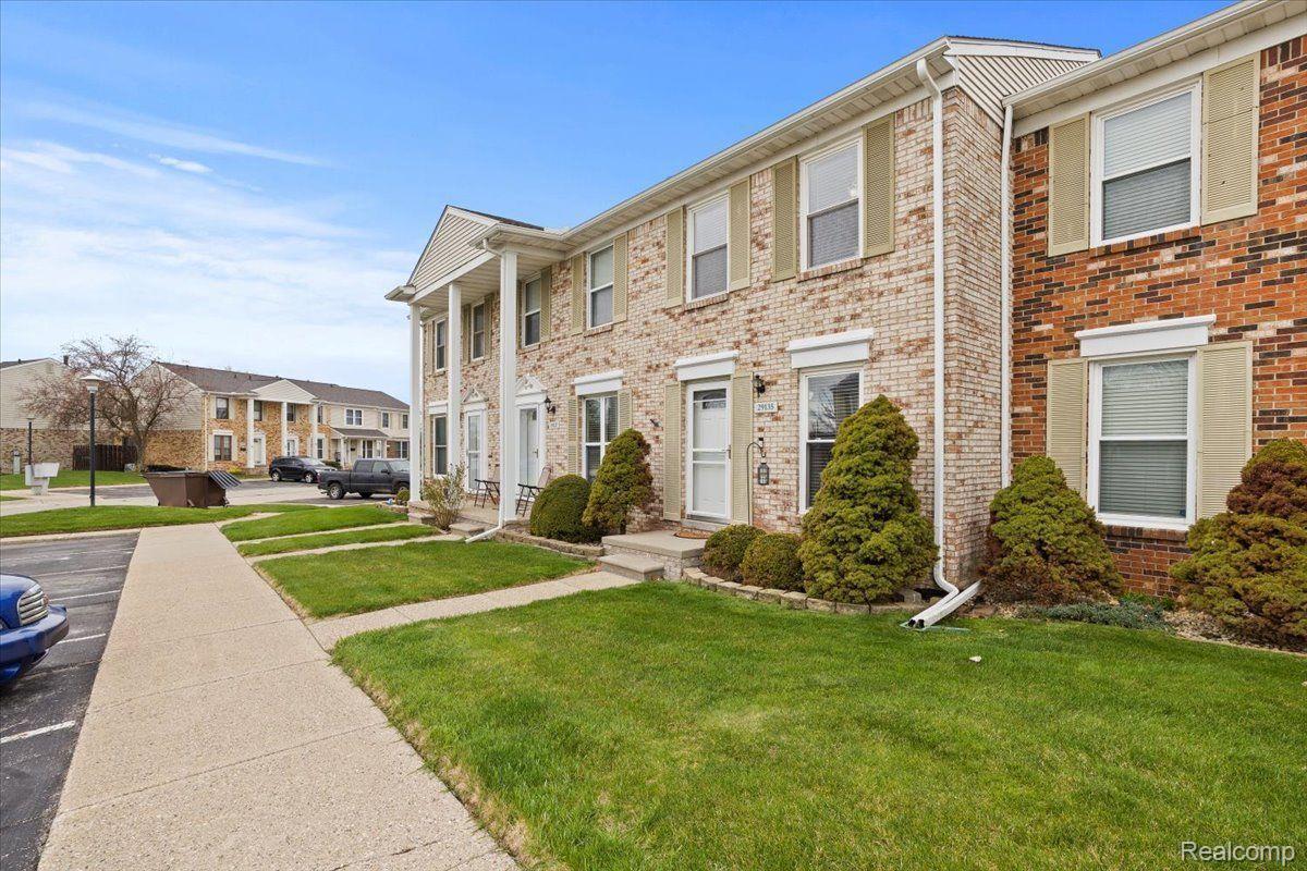 29135 E BRITTANY