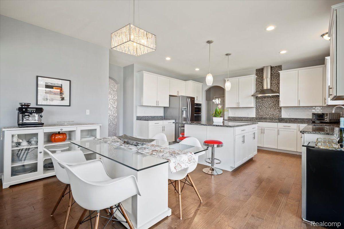822 BALSAM Circle