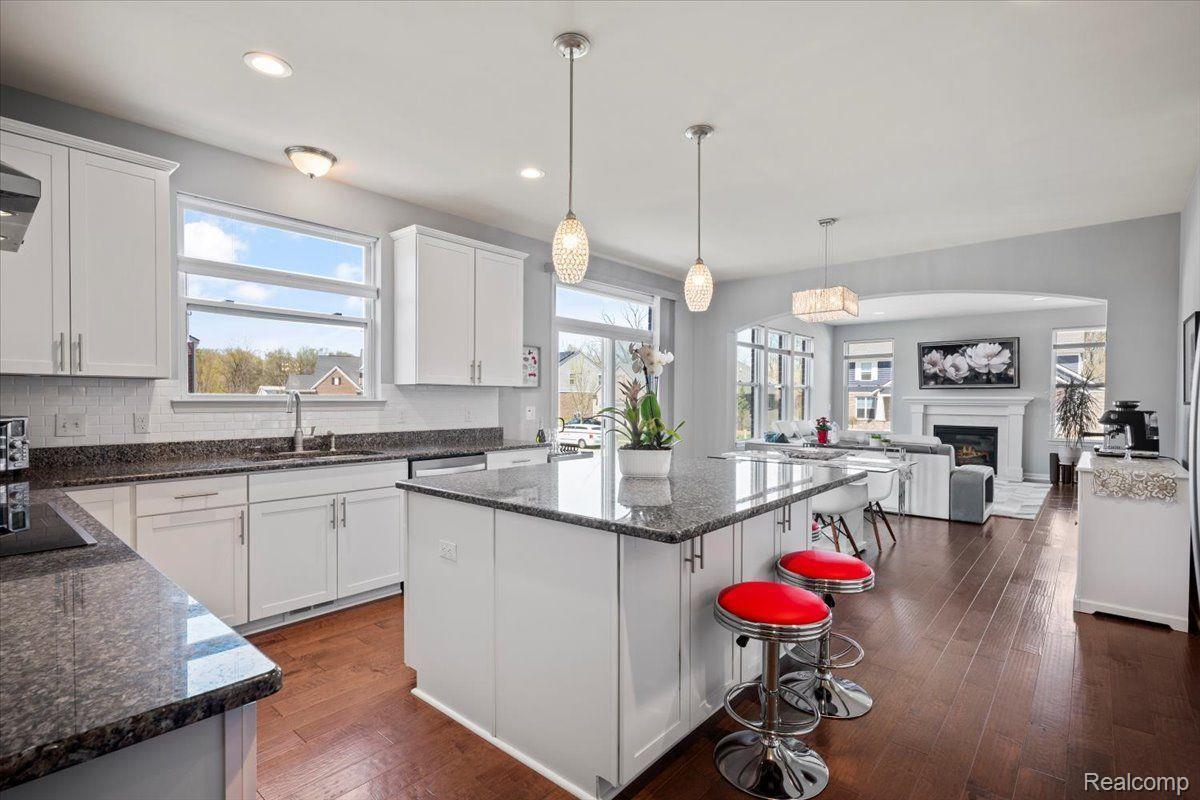 822 BALSAM Circle