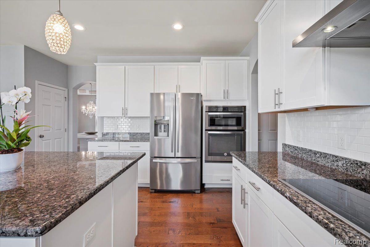 822 BALSAM Circle
