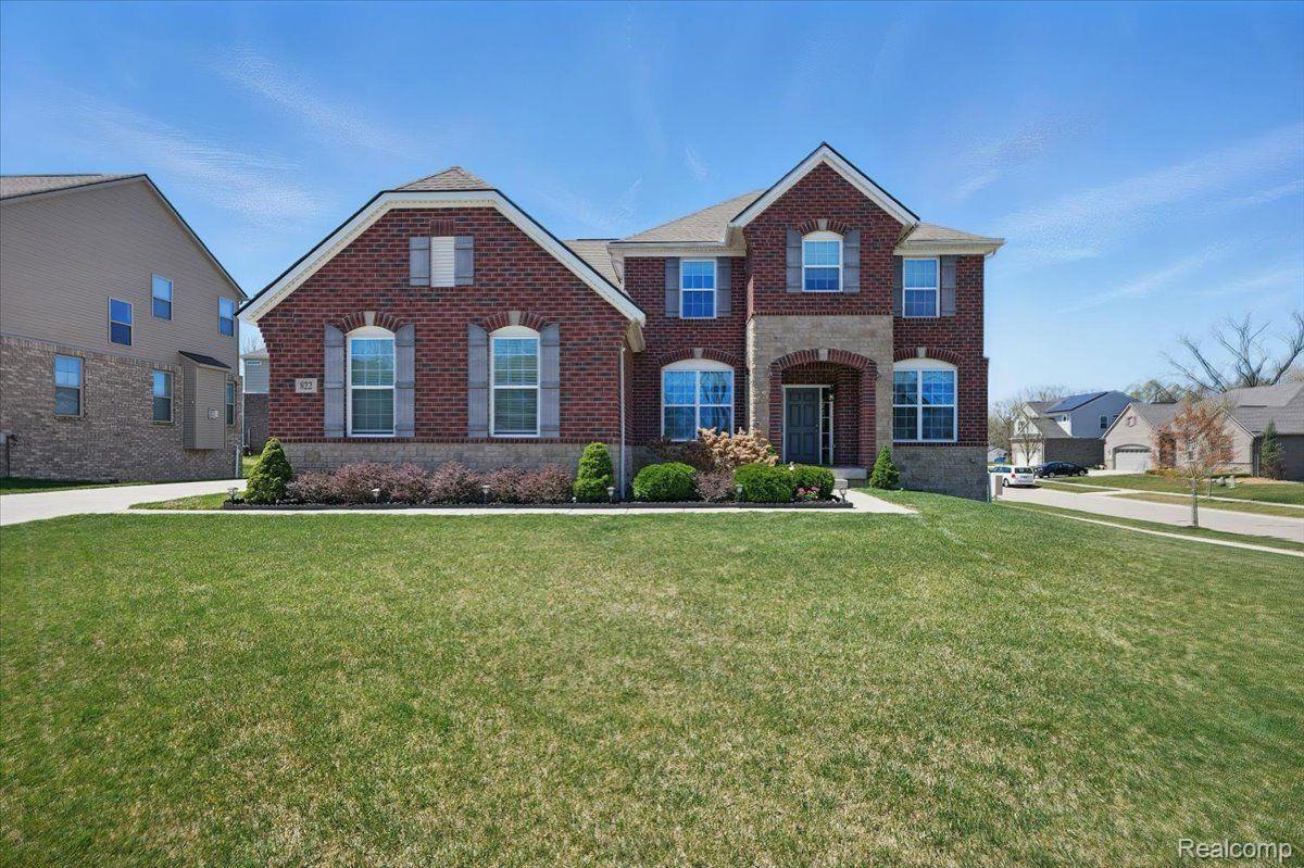 822 BALSAM Circle