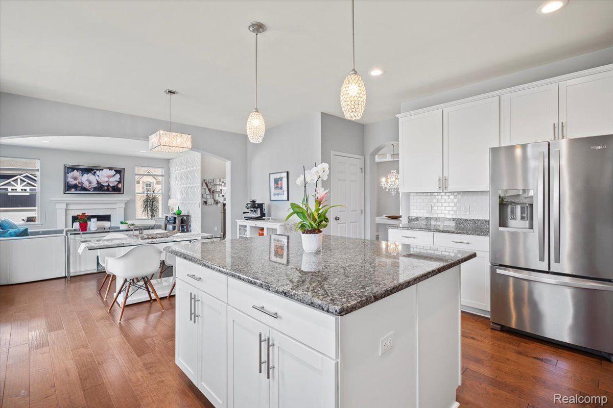 822 BALSAM Circle