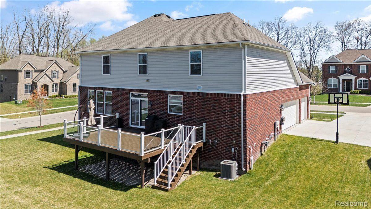 822 BALSAM Circle