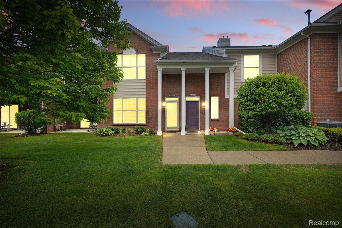 16490 NORFOLK Drive