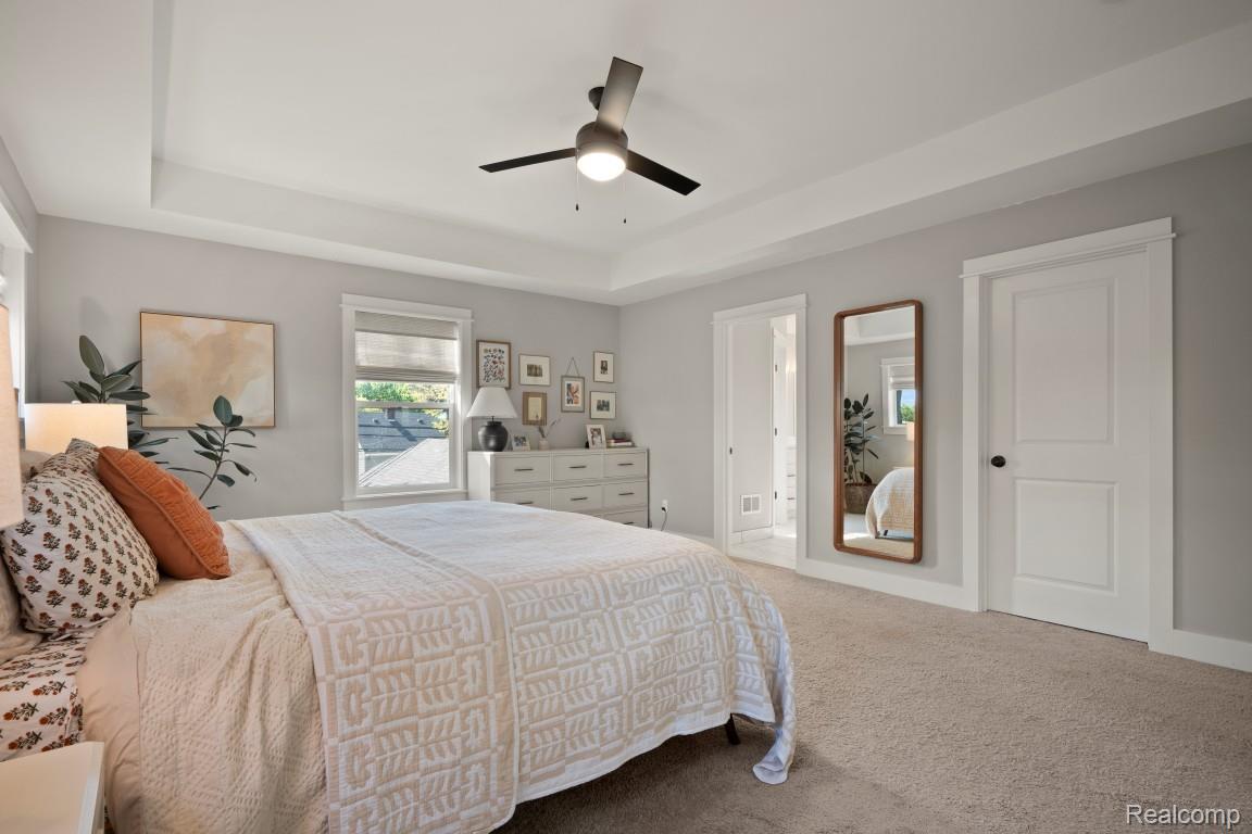 423 N Altadena Avenue