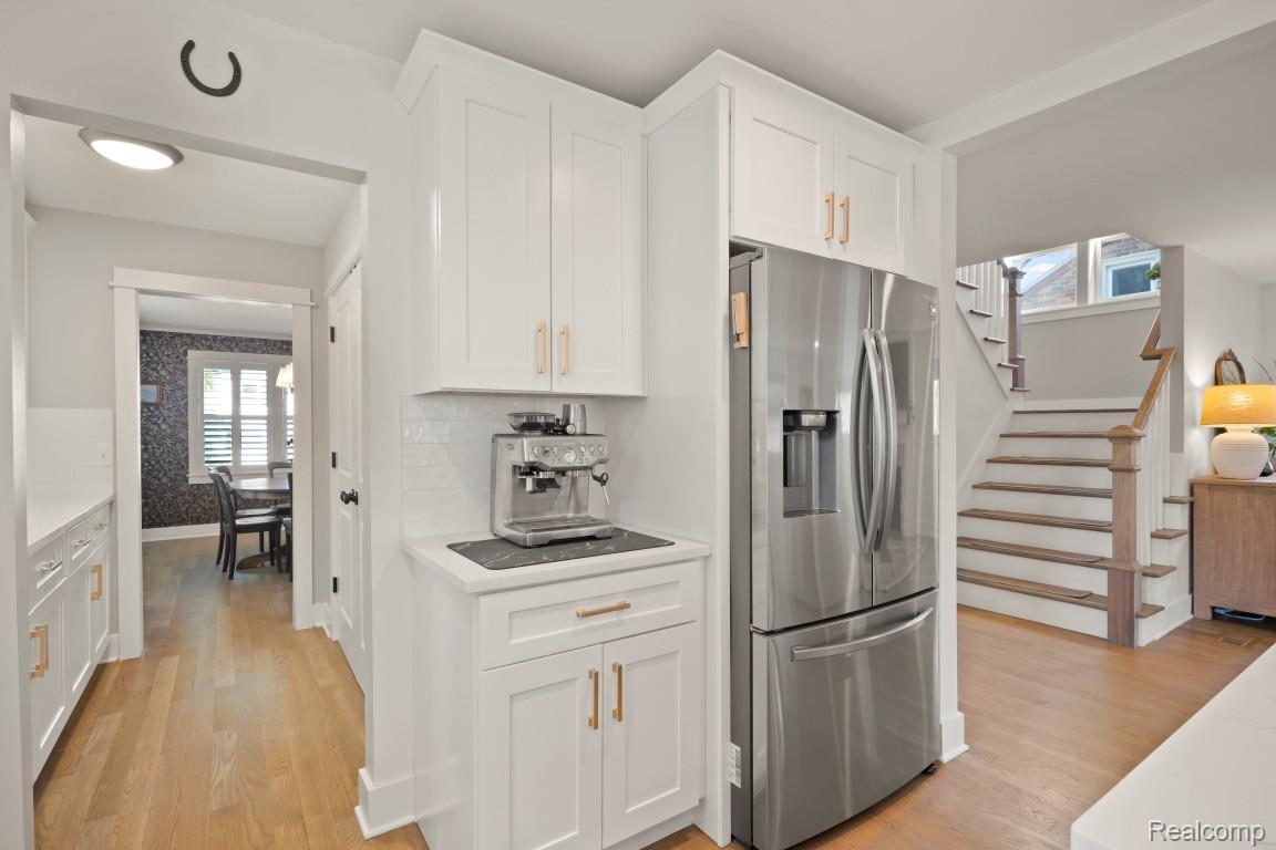 423 N Altadena Avenue