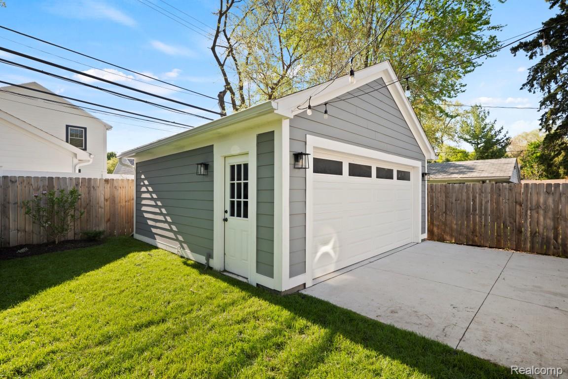 423 N Altadena Avenue