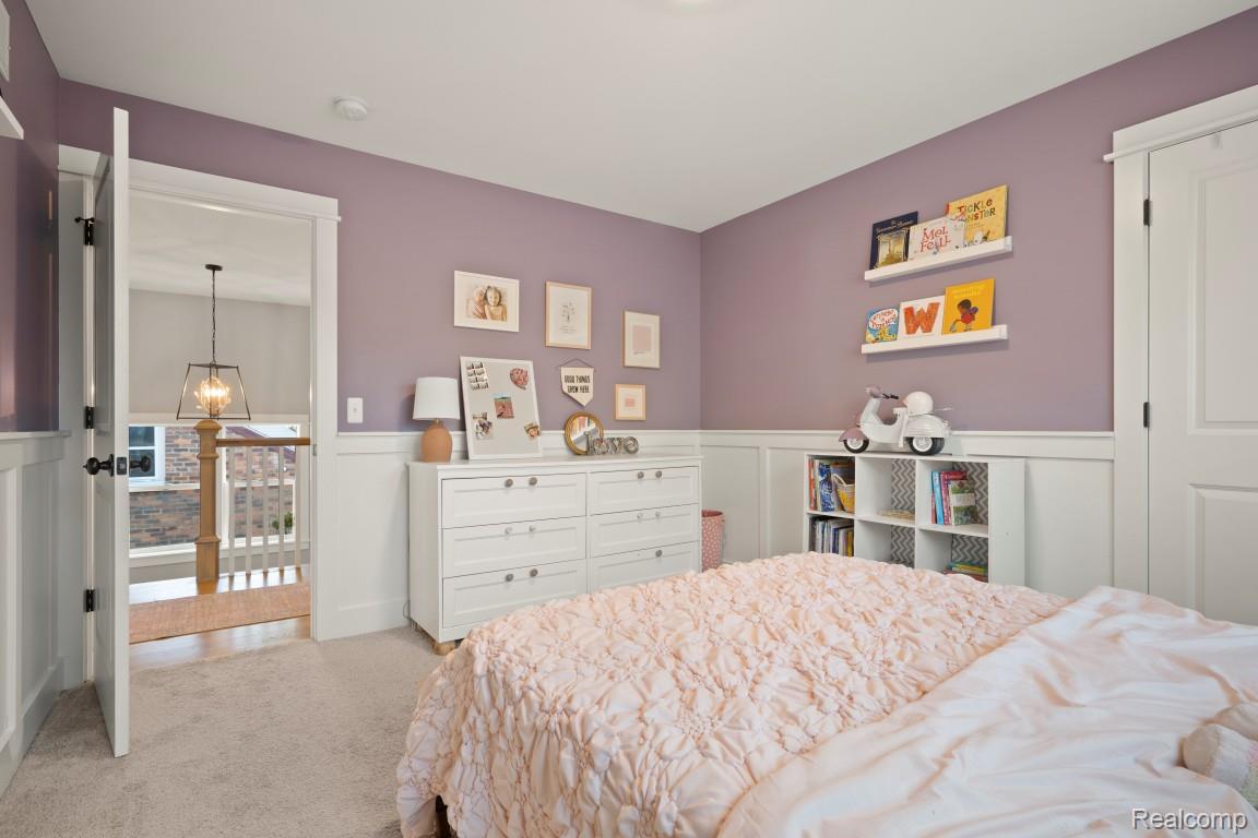 423 N Altadena Avenue