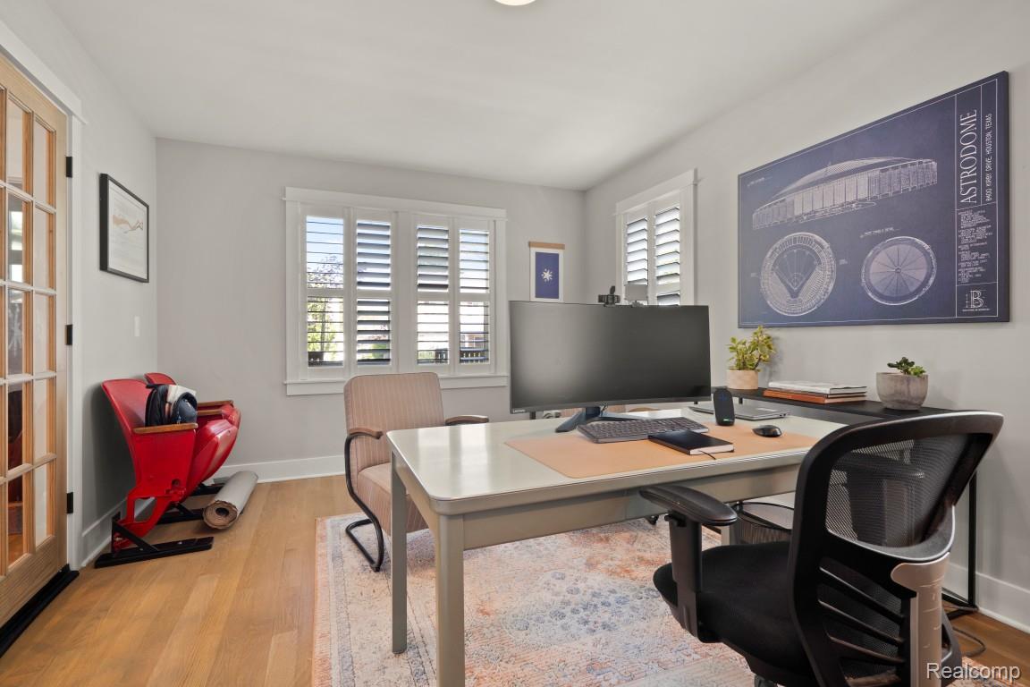 423 N Altadena Avenue