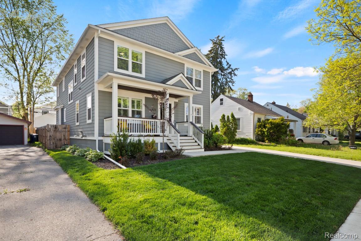 423 N Altadena Avenue