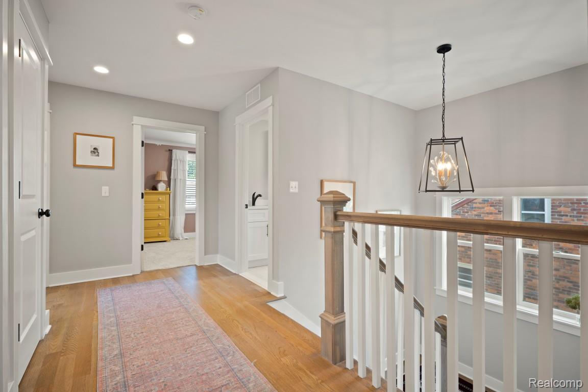 423 N Altadena Avenue