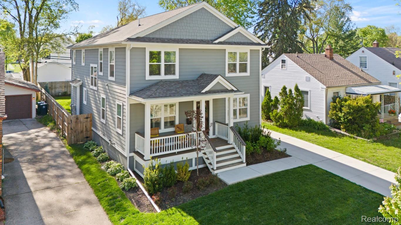 423 N Altadena Avenue