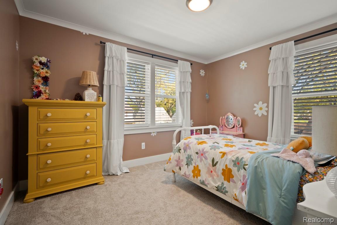 423 N Altadena Avenue