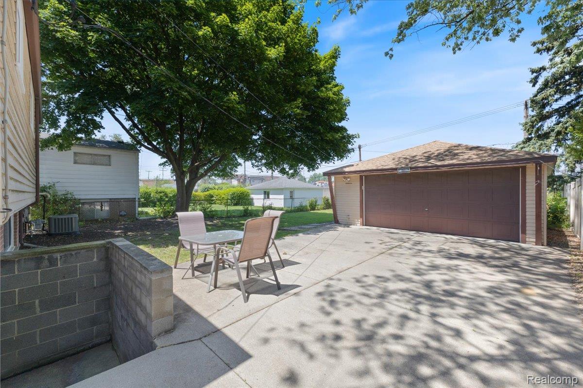 1070 Dreon Drive
