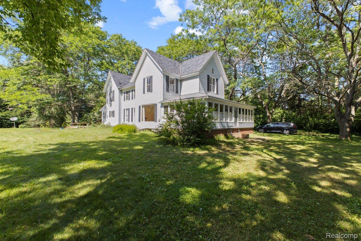 5390 Oak Hill Road