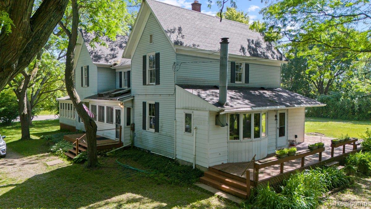 5390 Oak Hill Road