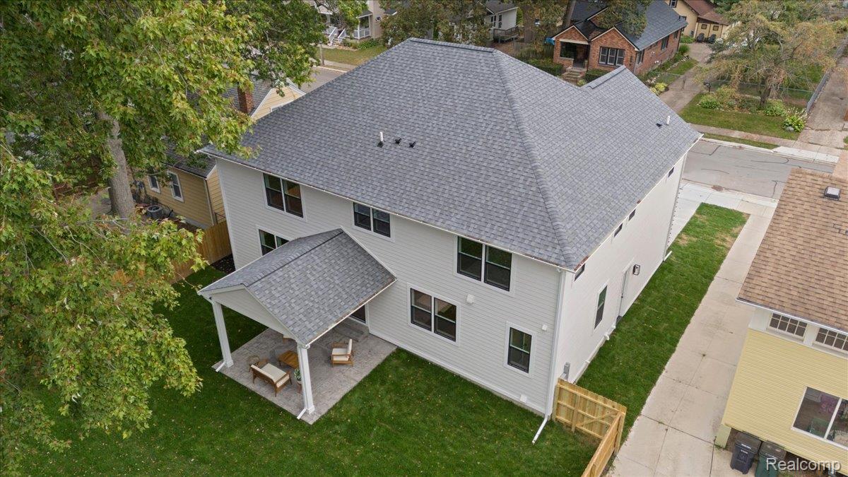 801 Hawthorn Avenue