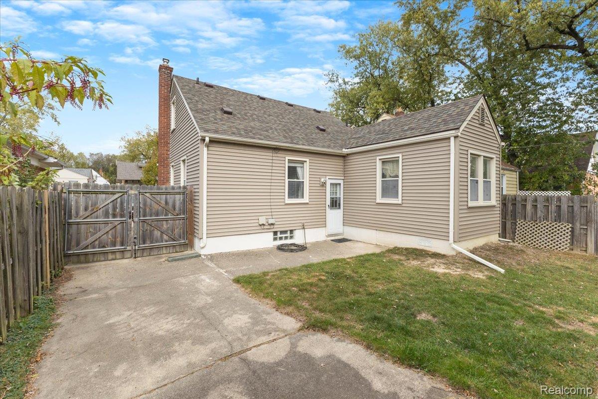1417 Eaton Road