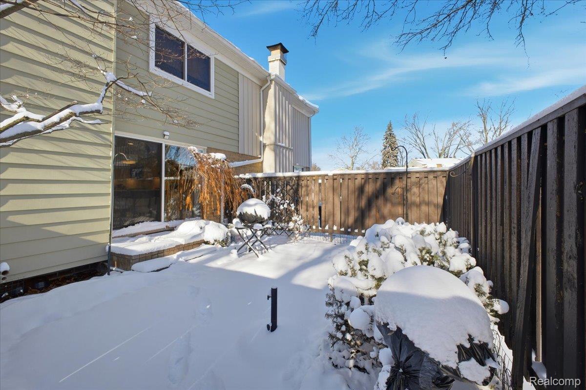 4956 Coventry Road