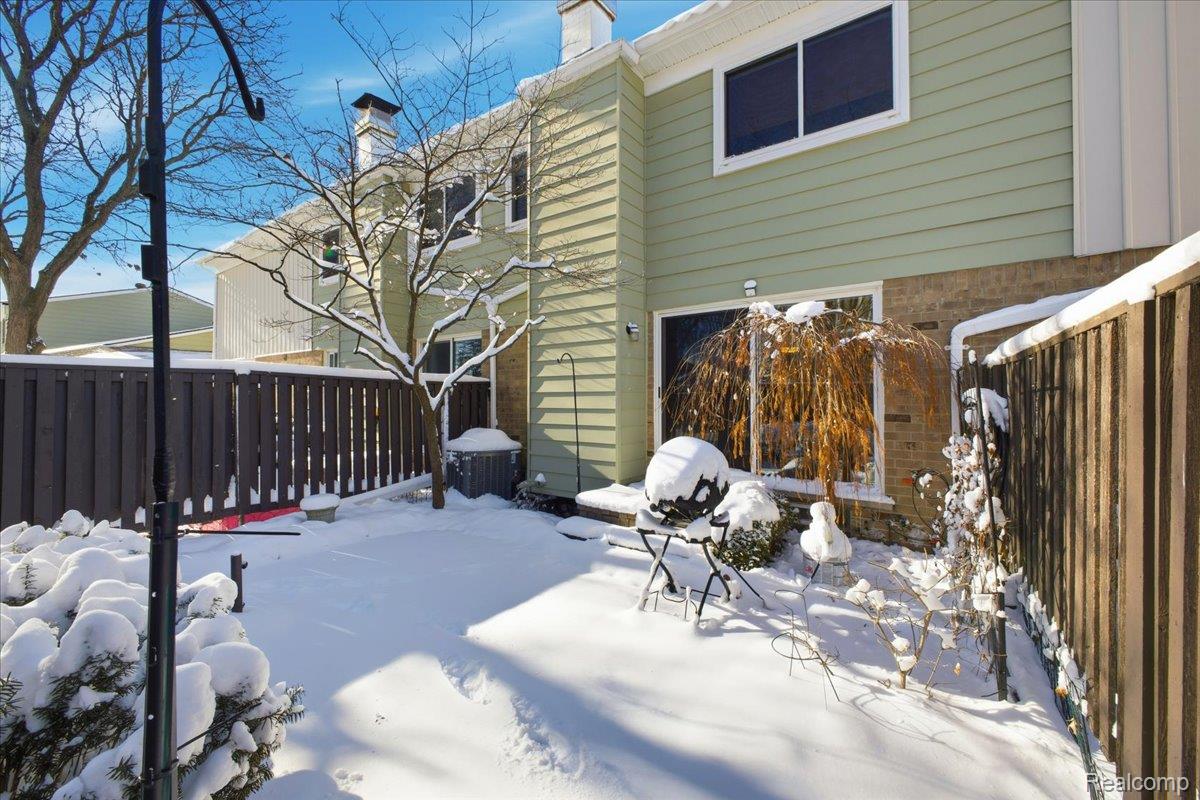 4956 Coventry Road