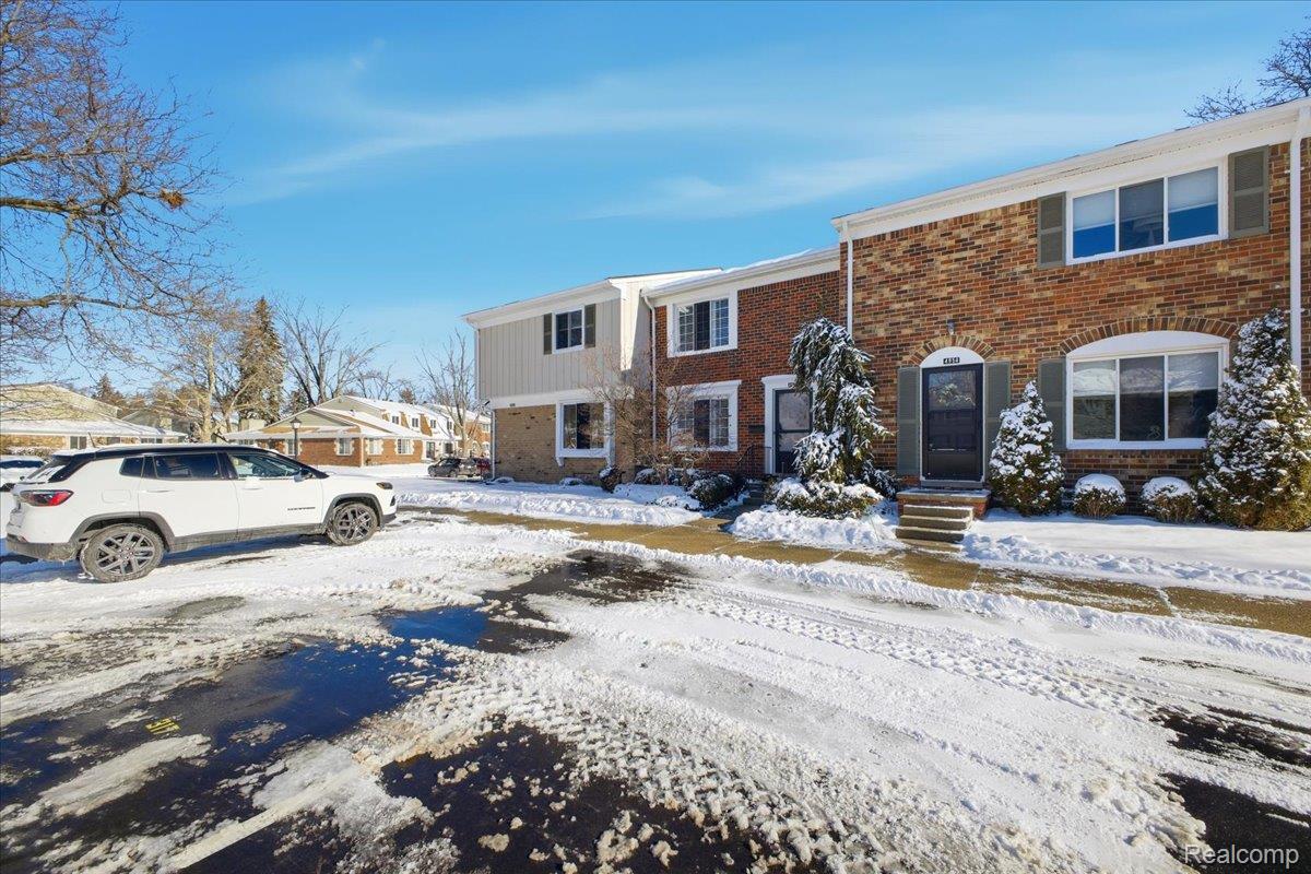 4956 Coventry Road