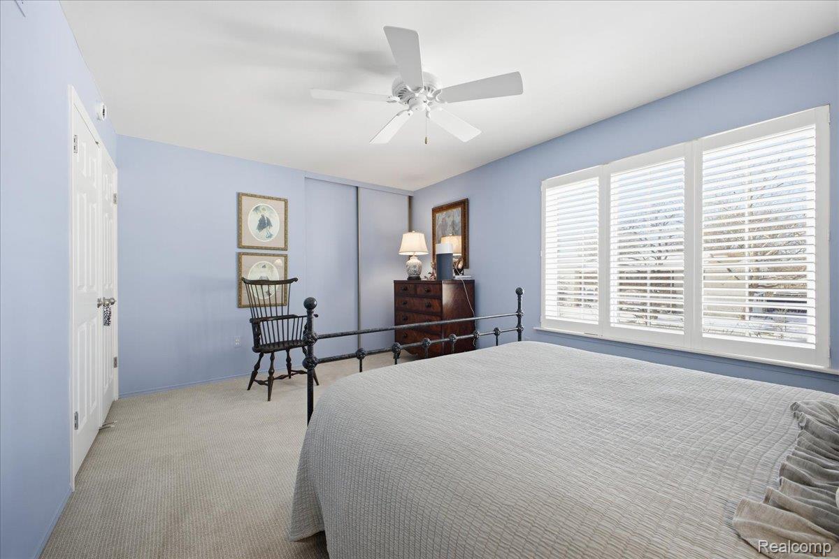 4956 Coventry Road