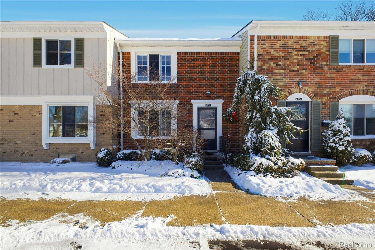 4956 Coventry Road
