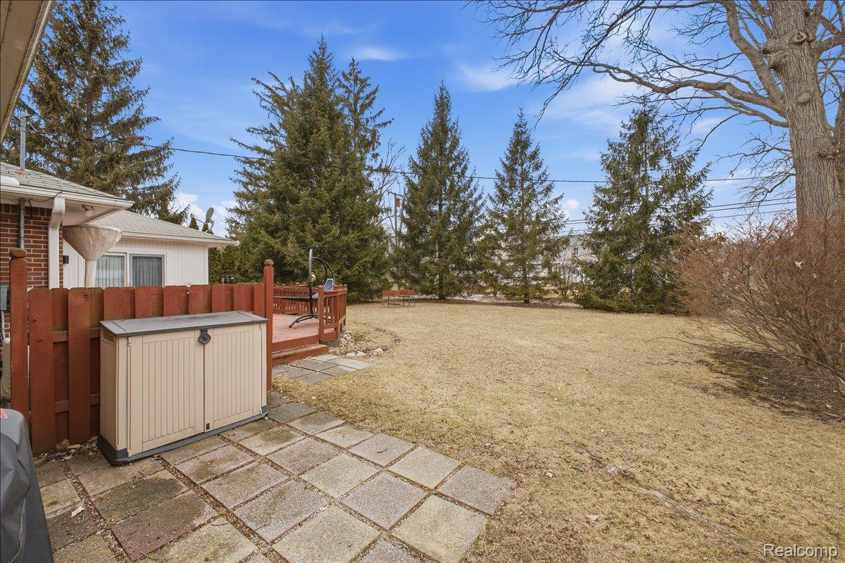 1304 Greenleaf Drive