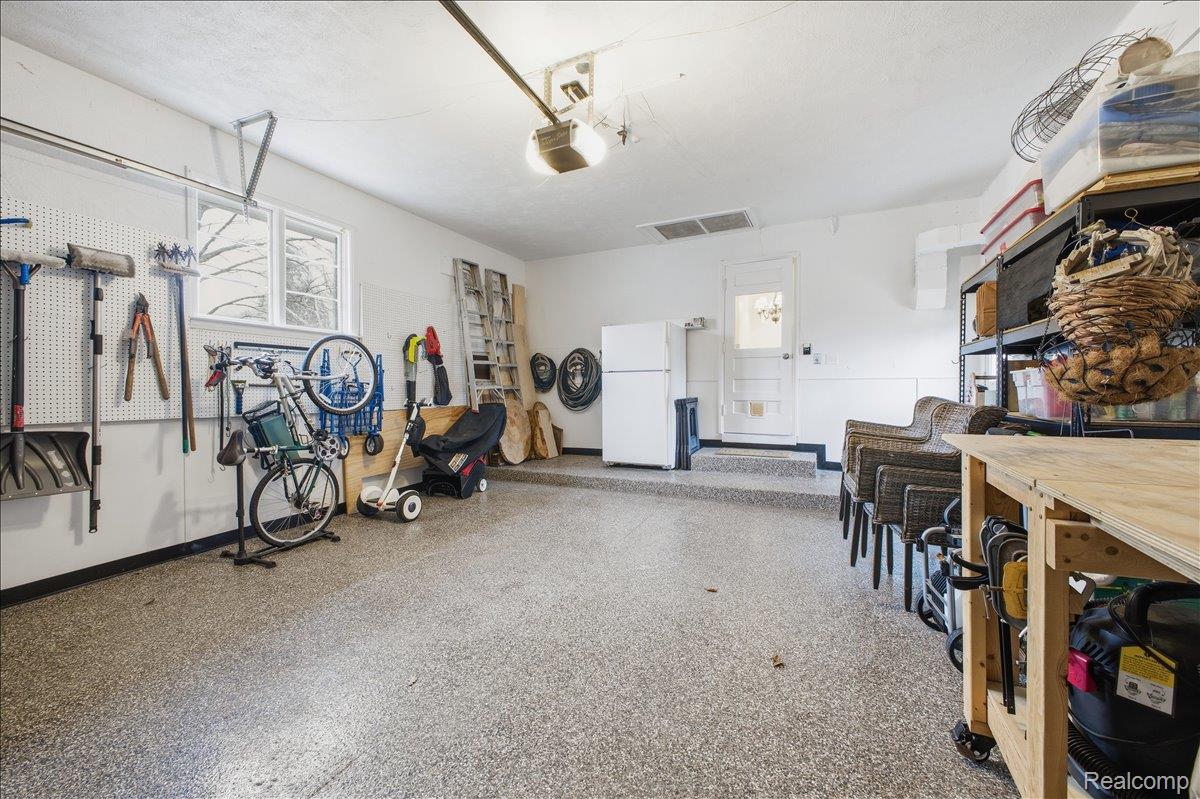 1304 Greenleaf Drive