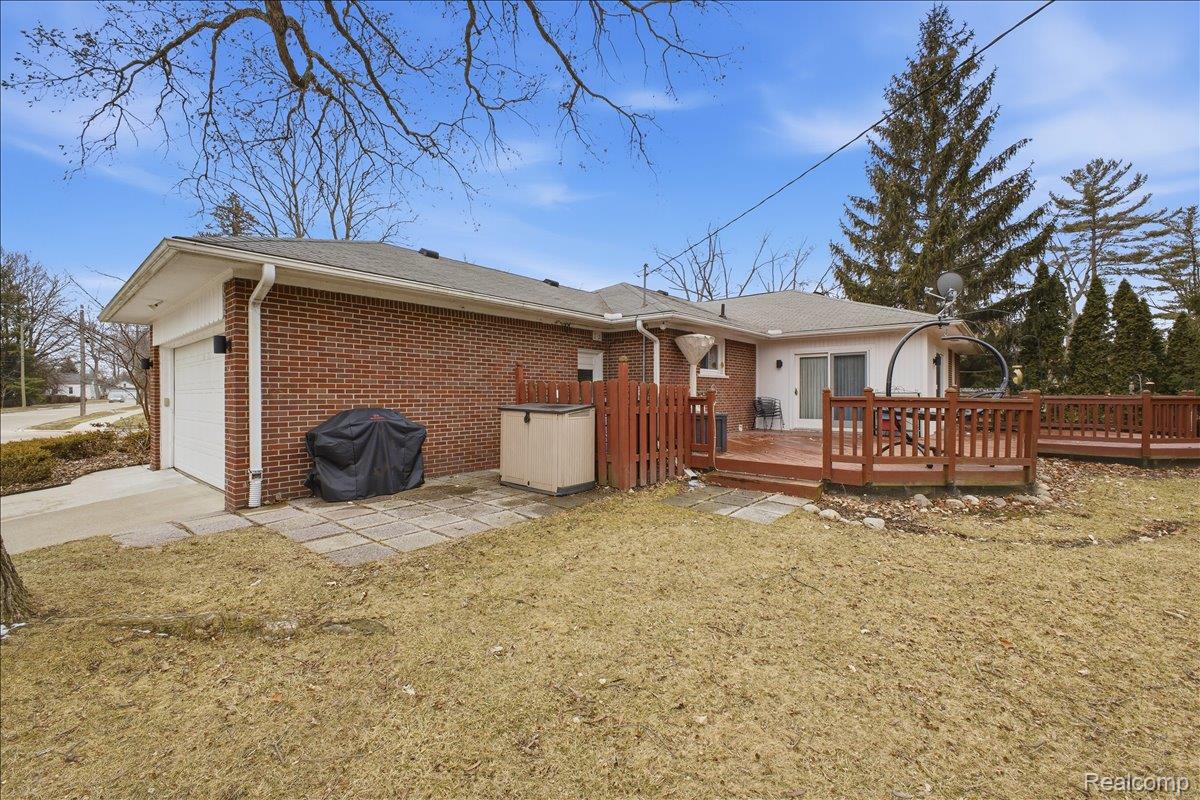 1304 Greenleaf Drive