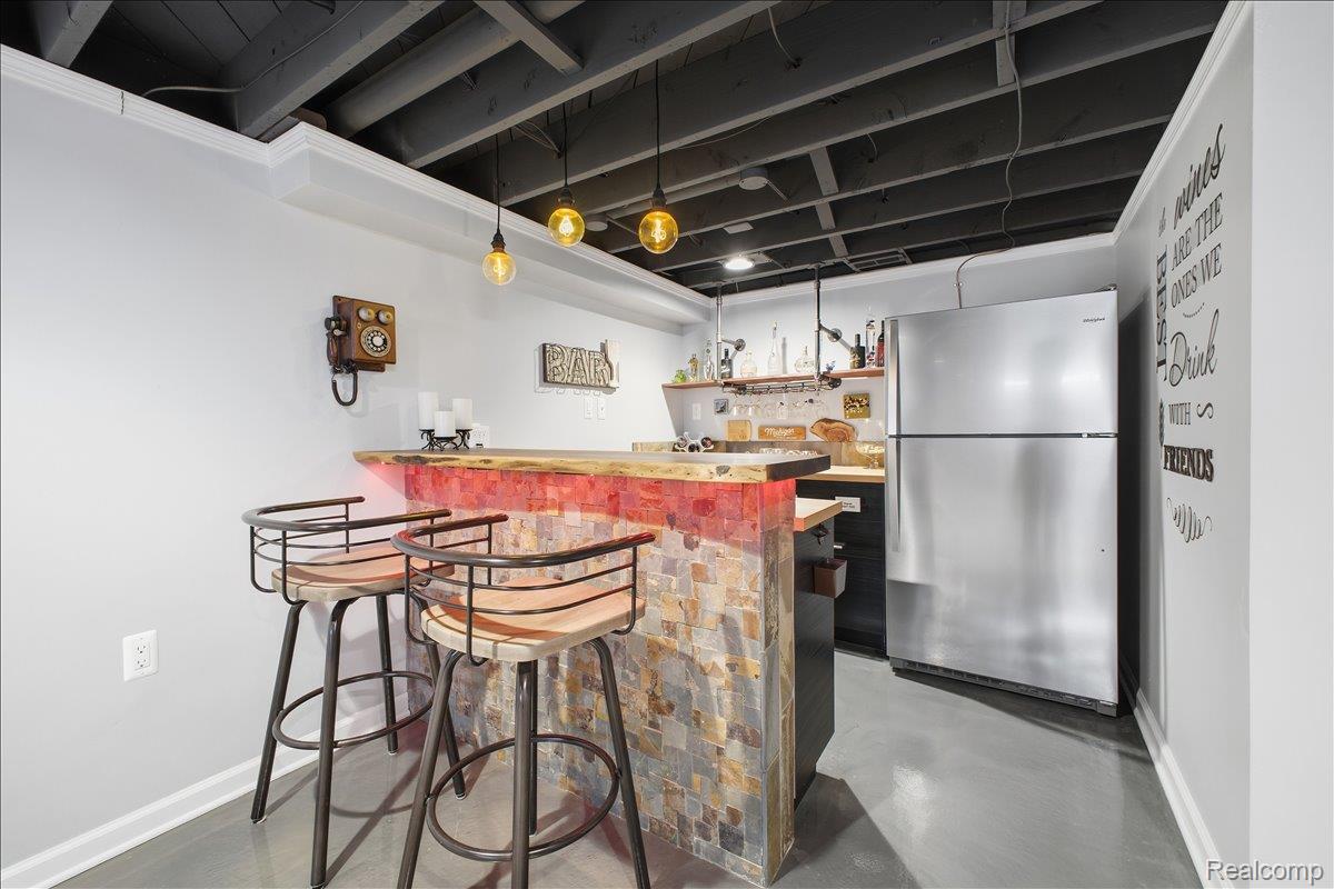 1304 Greenleaf Drive